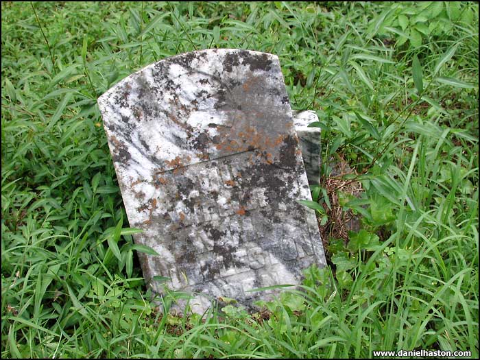 Lou Huddleston Grave - Big Fork Cemetery